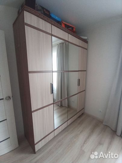 Шкаф 4х створчатый