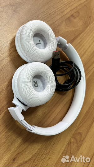 Беспроводные наушники JBL Tune 510BT, белый