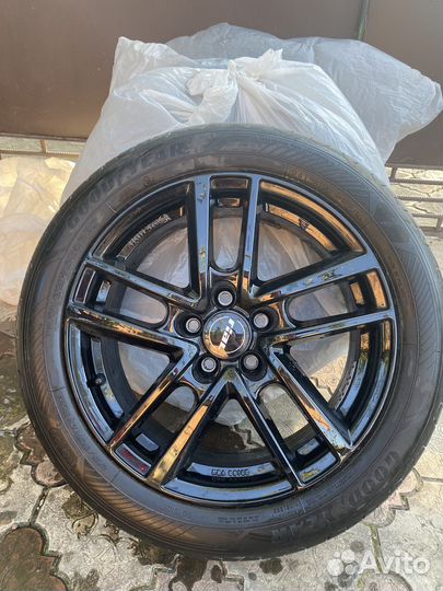 Goodyear EfficientGrip Performance 2 215/50 R17 91W