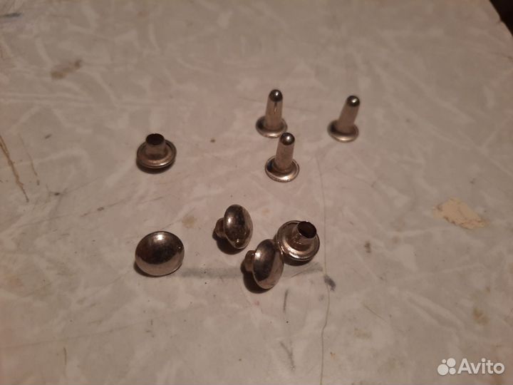 Клепки металлические для одежды,сумок