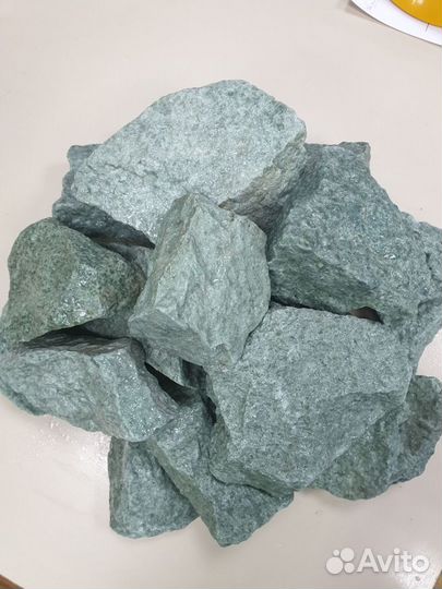 Камень банный жадеит колотый