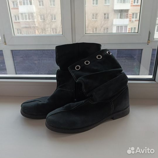 Ботинки женские