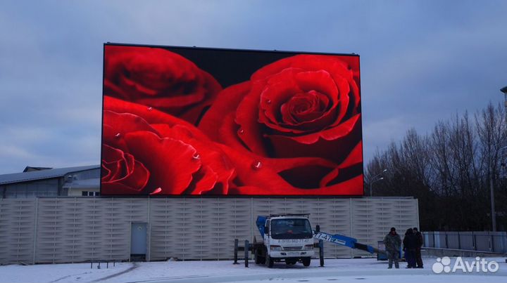 Светодиодный экран для улицы 640*320см