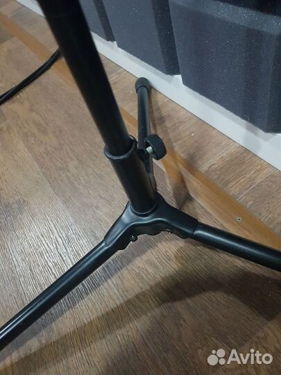 Стойка для микрофона журавль