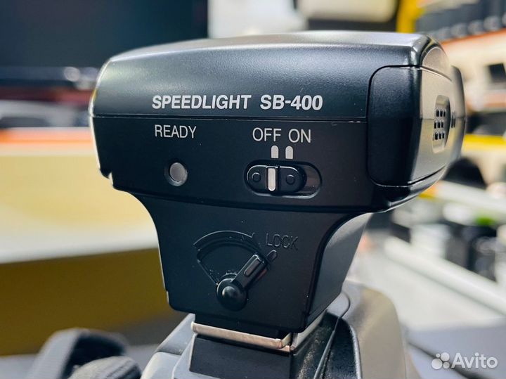 Вспышка Nikon Speedlight SB-400 / Гарантия