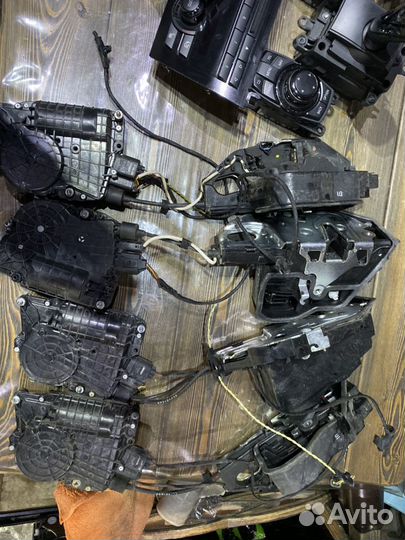 BMW F01 F02 F10 комплект доводчиков на двери А так