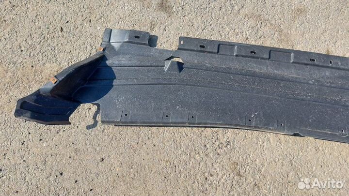 Защита днища правая Bmw 650I E63 N62N 4.8 2007