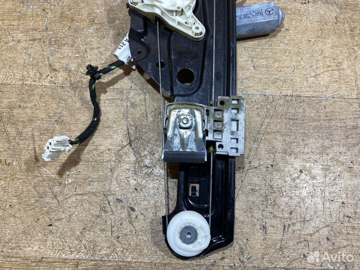 Стеклоподъемник задний правый Mercedes W211 C103