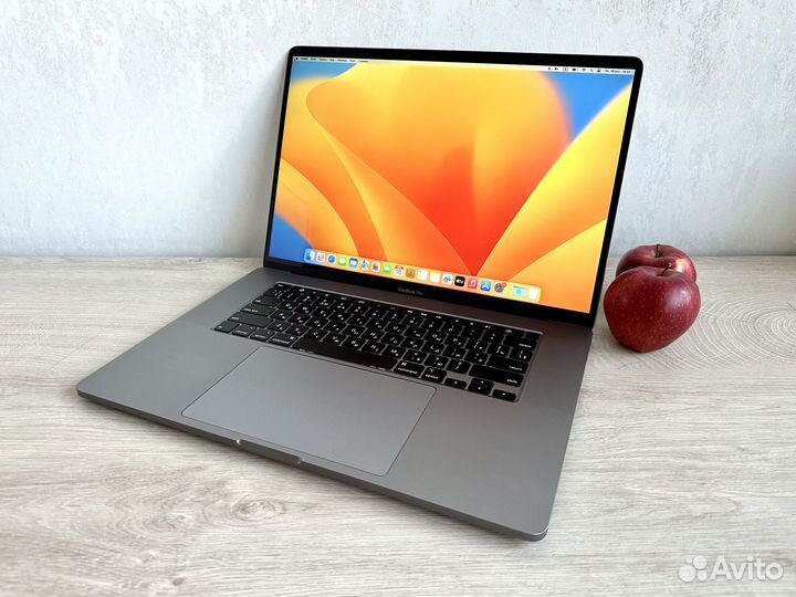 MacBook Pro 16