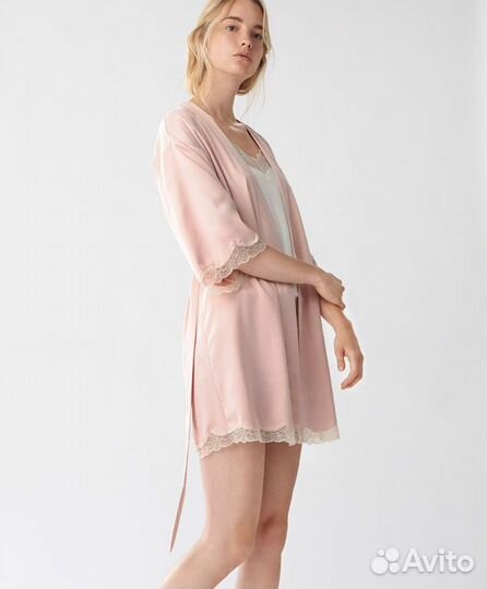 Розовый халат Oysho S