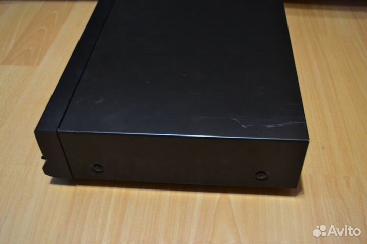 Проигрыатель компакт дисков (CD)