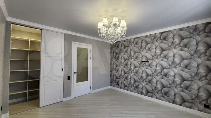 3-к. квартира, 84 м², 14/18 эт.