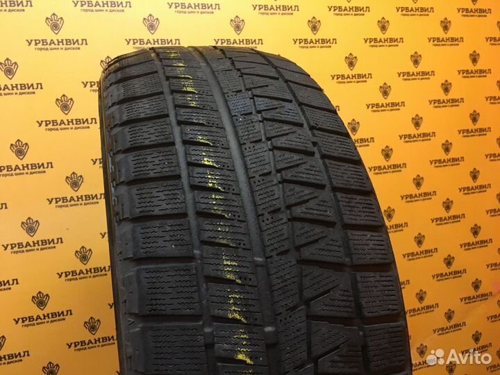 Bridgestone Blizzak Revo GZ 215/50 R17 91S