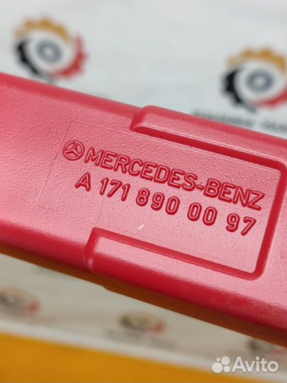 Знак аварийной остановки Mercedes Cls W219 3.5