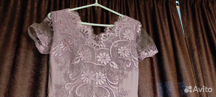 Вечернее платье в пол 44