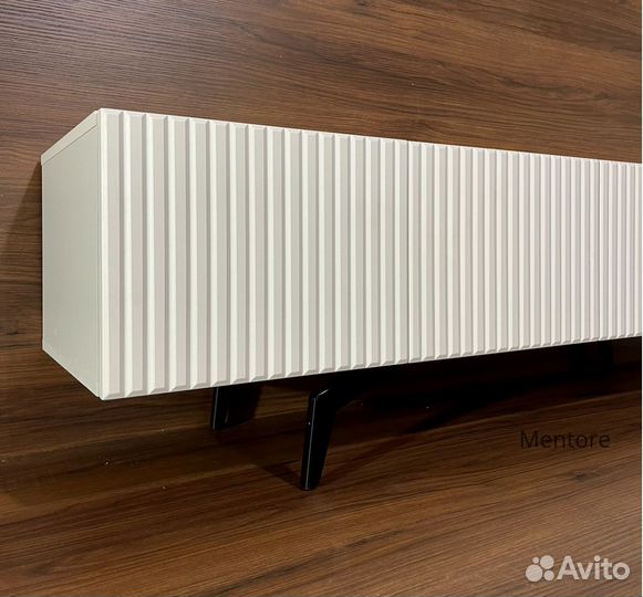 Тумба тв Bravo в наличии / на опорах / 180х40х30