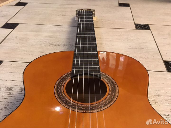 Гитара Valensia и Hohner 06 классическая