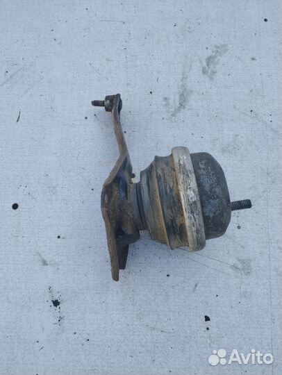 Подушка двигателя правая vоlvo 760 вольво 760, 740