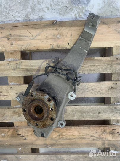 Поворотный кулак передний bmw 7 f02