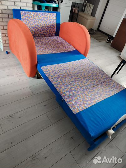 Детский диванчик раскладной бу