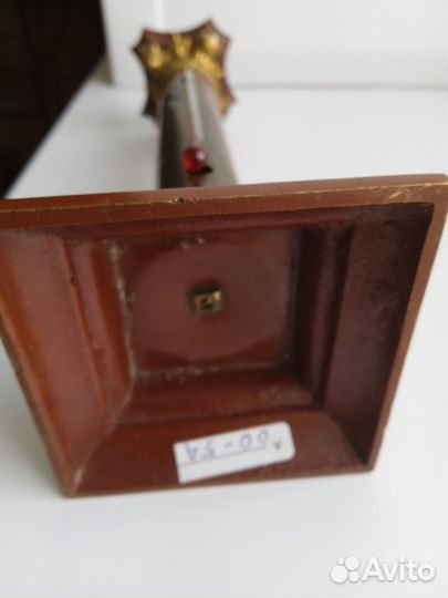 Старинный комнатный термометр ввиде колонны