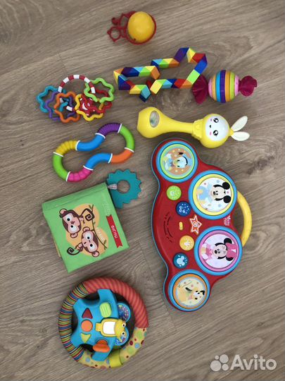 Развивающие игрушки пакетом