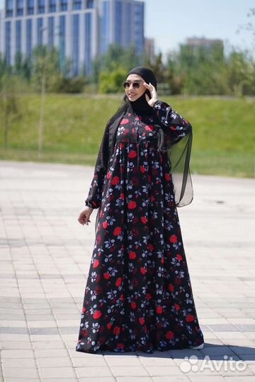 Женская одежда. Платье