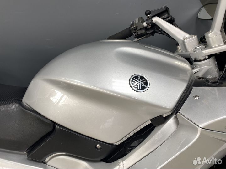 Мотоцикл Yamaha FJR1300 2003г.в