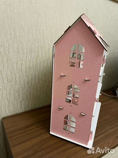 Домик кукольный