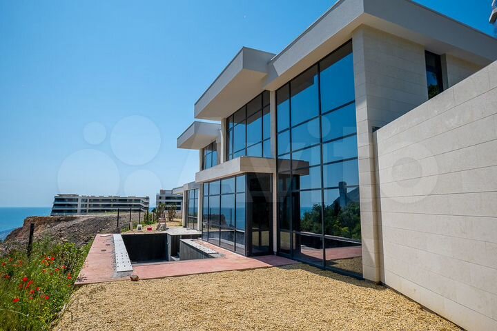 Дом 262,7 м² на участке 5,3 сот.