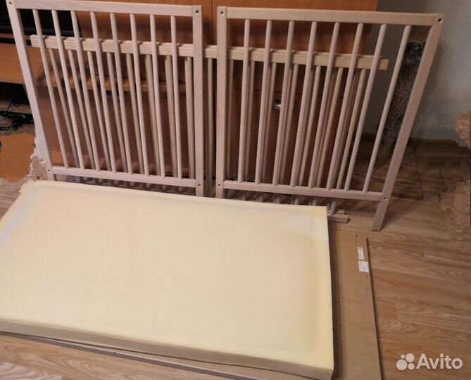 Кроватка детская IKEA Sniglar с матрасом