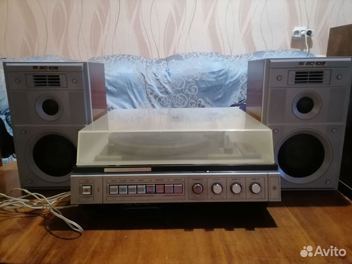 Проигрыватель винила СССР