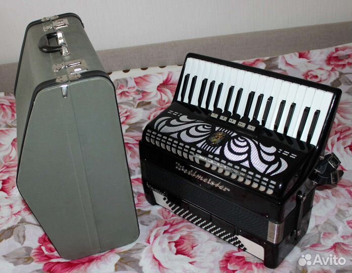 Аккордеон Weltmeister Caprice 3/4 в отличном сост