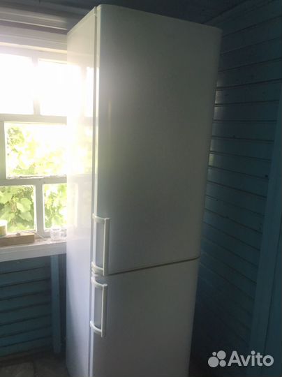 Холодильник бирюса