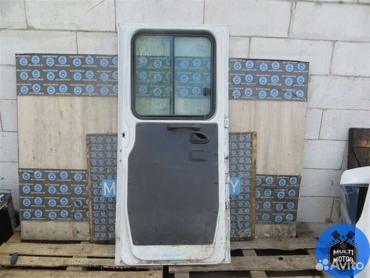 Дверь задняя левая iveco Daily 4 3.0 TD 2010 г