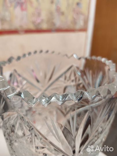 Хрустальная ваза