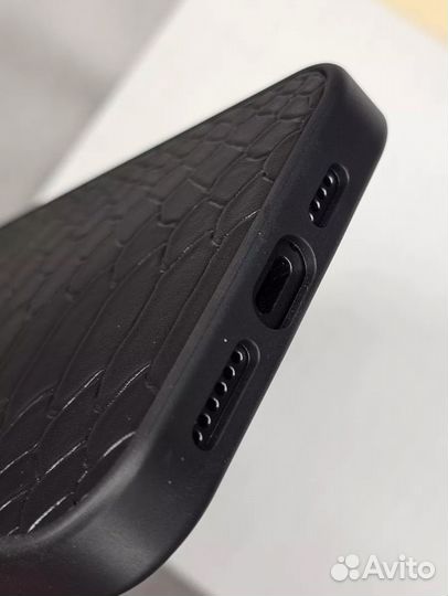 Чехол на iPhone 13 pro max кожаный питон змея