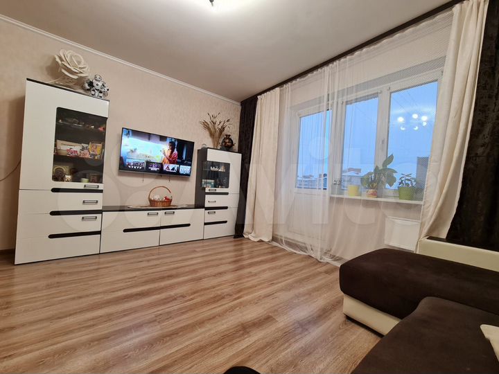 3-к. квартира, 77 м², 7/10 эт.