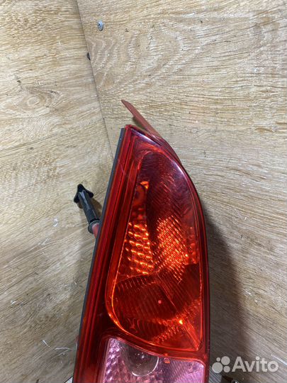 Фонарь задний левый Peugeot 807 Арт. 111448