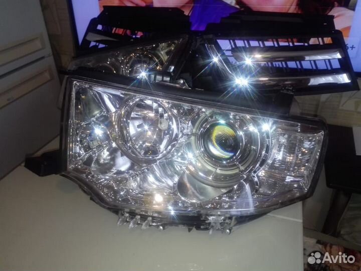 Mitsubishi pajero sport 2 фара правая левая