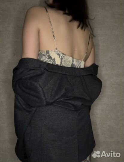 Платье змеиный принт летнее H&M