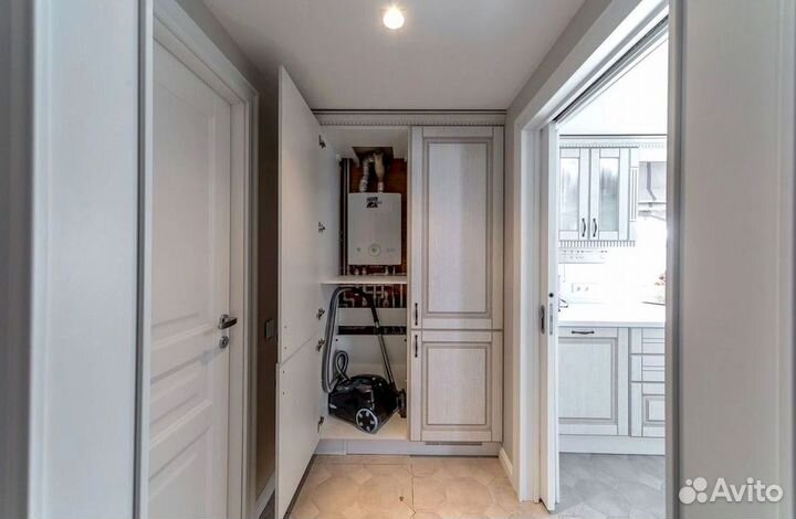 Прямой кухонный гарнитур современный