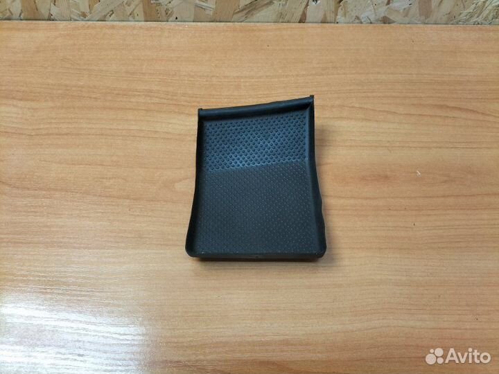 Коврик бардачка Volkswagen Passat B5.5 ALZ 1.6