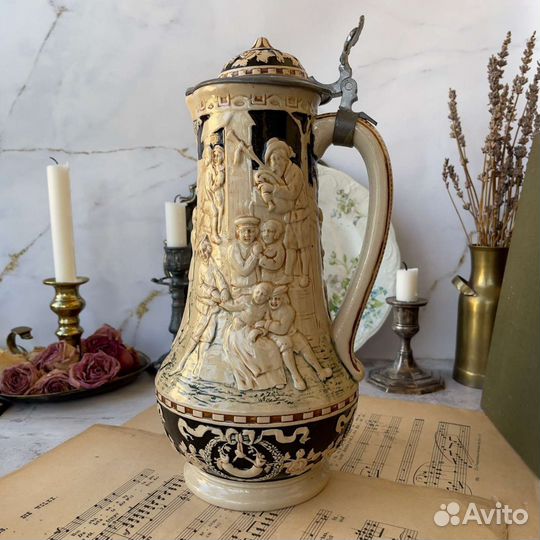 Большая коллекция пивных кружек