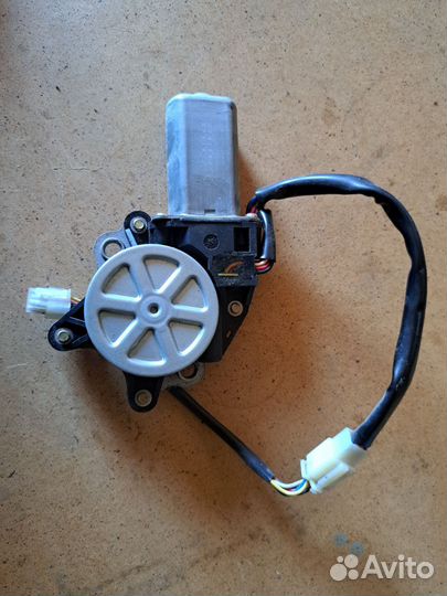 Geele mk электро моторчик люка