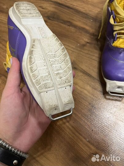 Лыжные ботинки