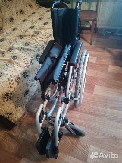 Инвалидная коляска новая