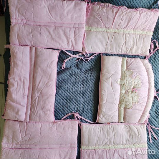 Бортики в кроватку