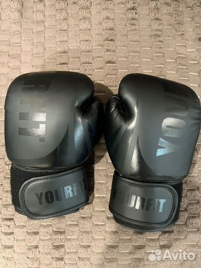 Боксерские перчатки 12 oz