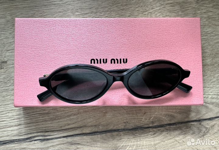 Очки MiU MIU